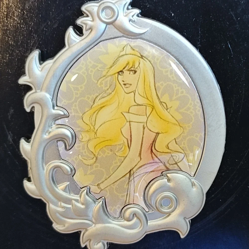 Disney Princess Aurora Pin Trading Silver Sleeping Beauty Ornate Frame Sketch
